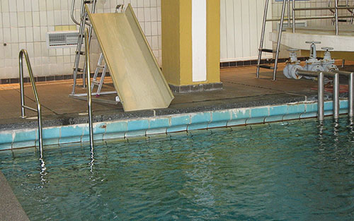 Sanierung Springerbecken │ alte Schwallrinne